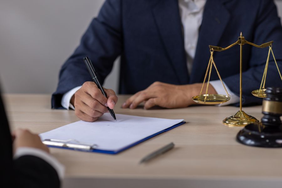 What do You Really Need To Know About Legal Business Aspects As a Small Business Owner?